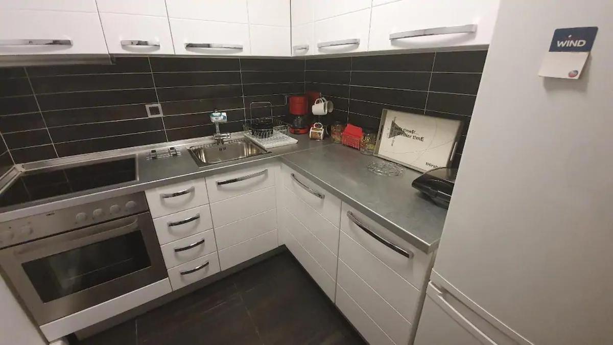 City Center Comfortable Studio Apartment Кавала Екстериор снимка